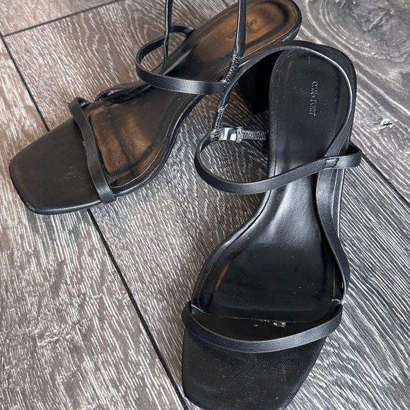 Oak and Fort Strappy Heels - Picture 2 of 3